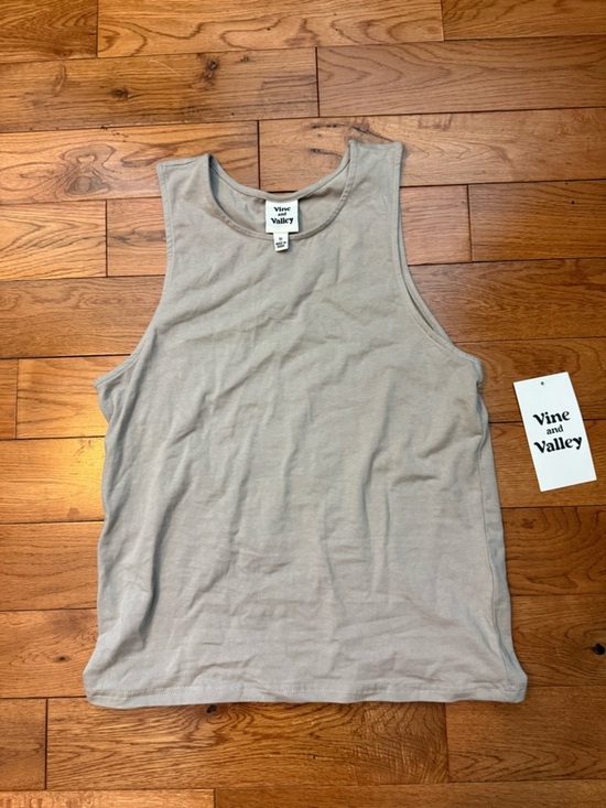 Vine And Valley Tops - Vine and Valley Plus Size Tank NWT